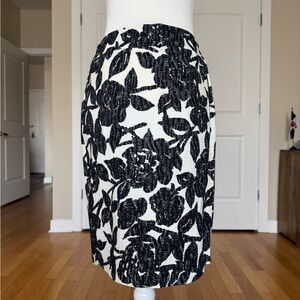Ann Taylor Black and White Floral Pencil Skirt